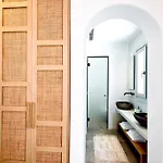 Blue Orchid Mykonos Вилла Калафатис